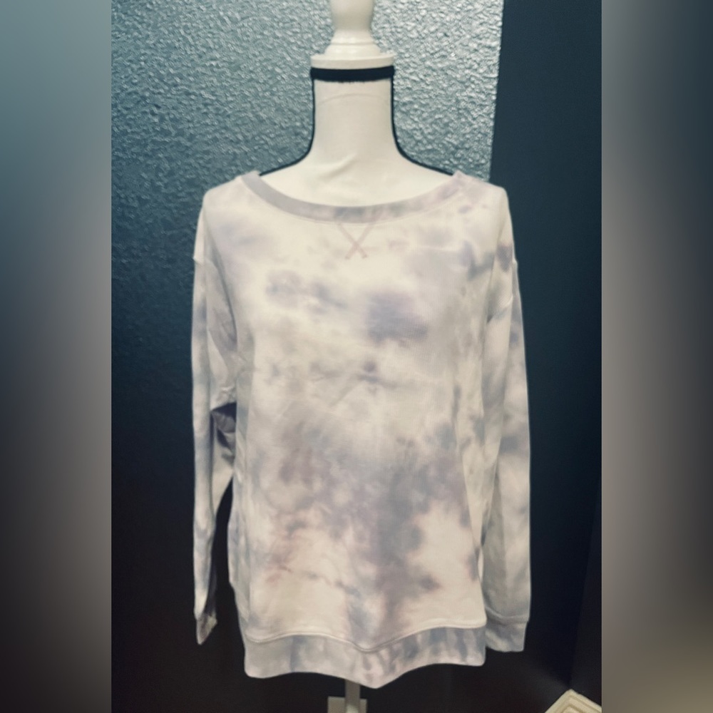 Splendid Lavender tie dye sweater